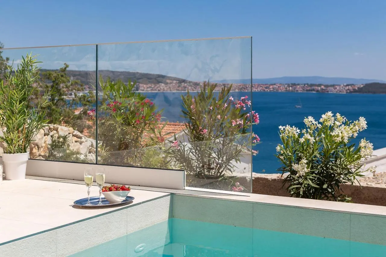 Villa Adria View With Heated Pool II Trogir Croácia