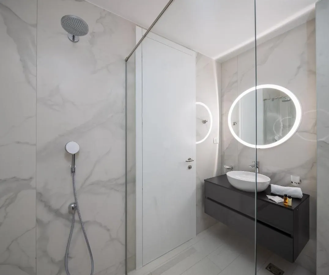 Villa Adria View With Heated Pool II Trogir Hırvatistan