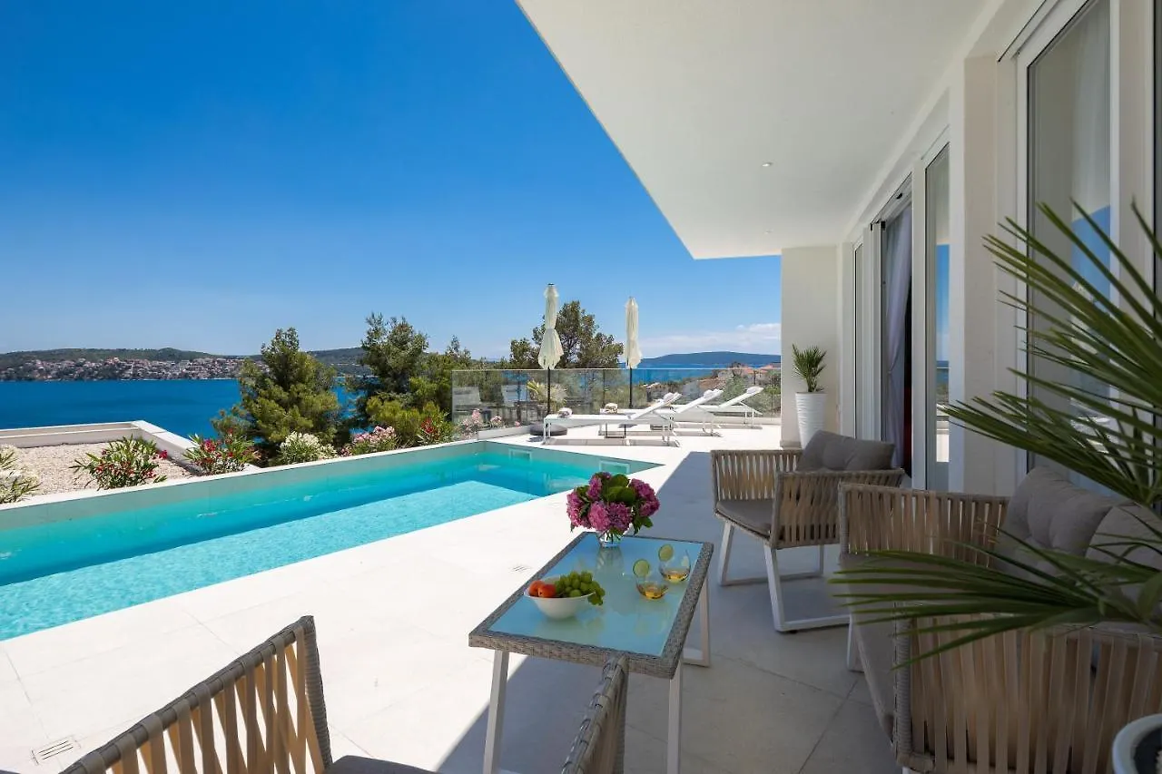 Villa Adria View With Heated Pool II Trogir Croácia